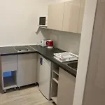 شقة Parti *