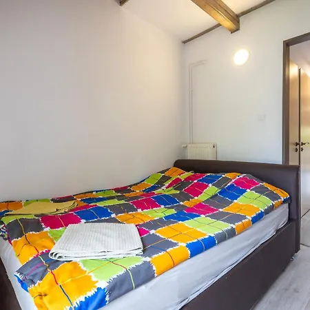 Parti Apartamento *